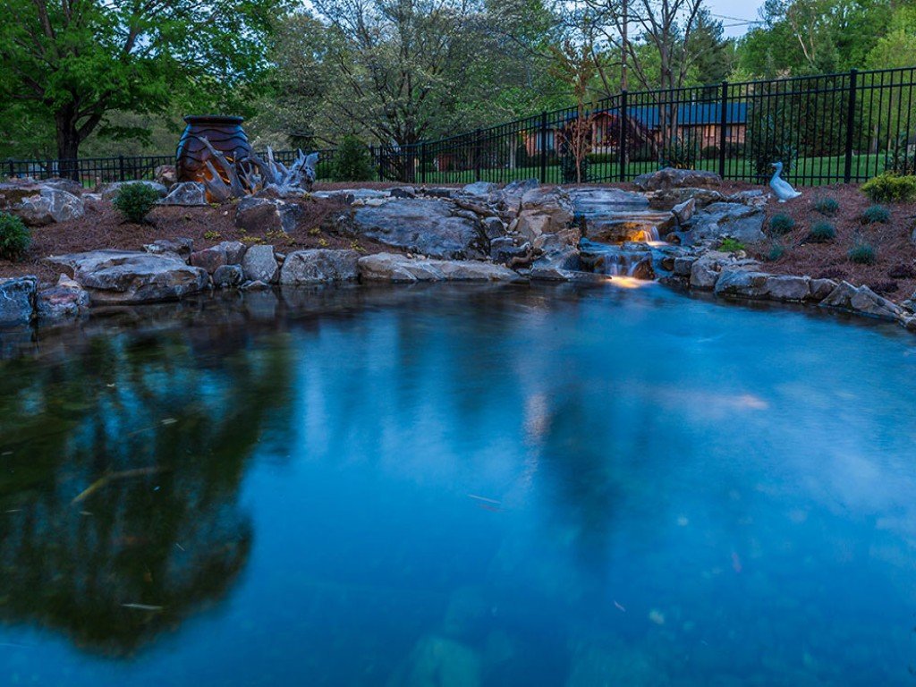 Ponds & Water Features